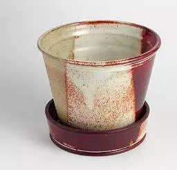 Květináč s podtáckem malý kónický z užitkové keramiky