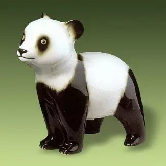 Porcelán unikátní podoby o výšce 9,5 cm Panda stojící