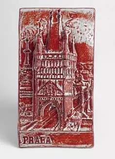 Plaketa Praha z vysoce užitkové keramiky