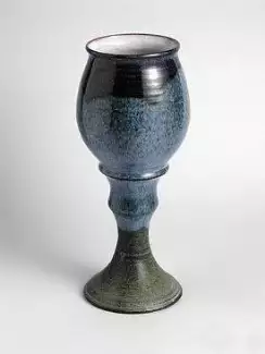 Originální pohár na víno vysoký baňatý