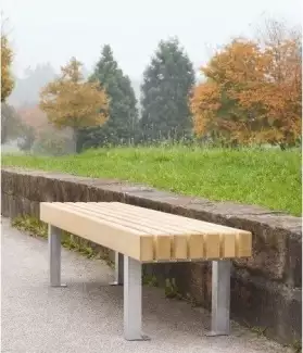 Designová kovová venkovní lavička ze smrkového masivu Oto