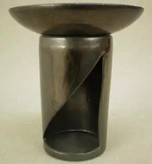 Ozdobná bytová keramika aromalampa o průměru 15 cm Arunina 