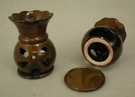 Originální aromalampa koule o výšce 15 cm s táckem