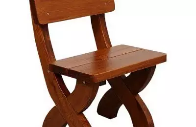 Bytelná masivní židle 04 - selský vzhled