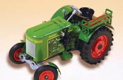 Dětská hračka o délce 16 cm Traktor KVP 03