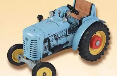 Dětská hračka na klíček Traktor KVP 11