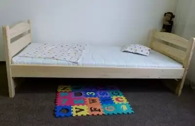 Dětská smrková postel Linda - masivní
