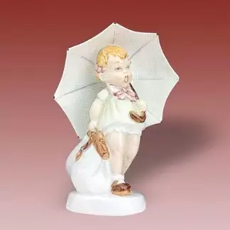 Originální figurální porcelán o výšce 15,5 cm Děvčátko s deštníkem IV