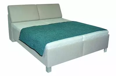 Luxusní čalouněná postel s volně polohovatelným čelem a rošty Dominika