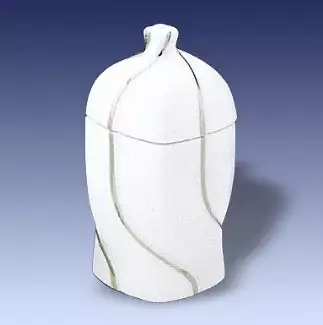 Bílá porcelánová figura o výšce 12 cm Dóza Jona