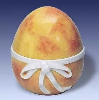 Ozdobná porcelánová figura vysoká 12,5 cm Dóza vejce
