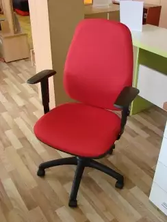 Kancelářská židle s plastovou bází Věra SKLADEM