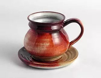 Červený hrnek Ša-Po dvojbaňatý v různých barvách