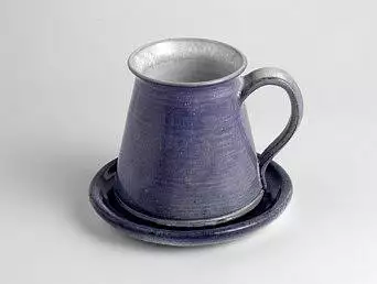 Hrnek Ša-Po kónický z ozdobně užitkový keramiky