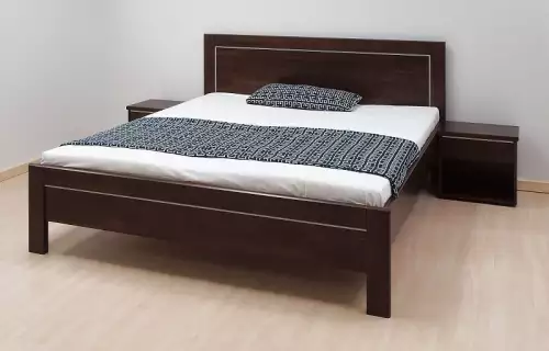 Luxusní postel Adam s rovnými rohy