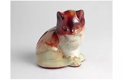 Kasička kočička z ozdobně užitkové keramiky