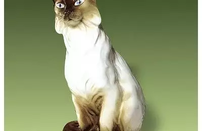 Figura z porcelánu o výšce 34,2 cm Kočka malá