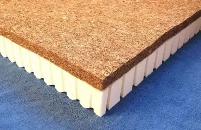 Kokosová matrace s latexovou deskou pro tvrdší spaní