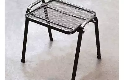 Kovový taburet (podnožka) k  židlím do domu nebo zahradu Marek