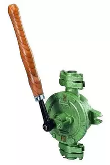 Křídlové čerpadlo k čerpání pohonných hmot L