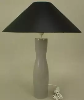 Lampa s vysokým podílem ruční práce Kužel II 
