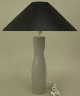 Lampa s vysokým podílem ruční práce Kužel II
