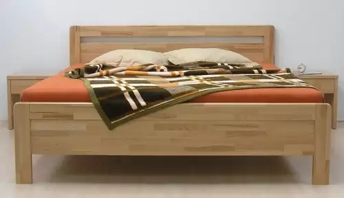 Masivní buková postel Jakub 2 s oblými rohy
