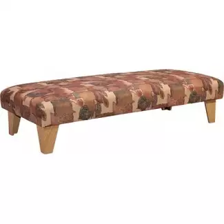 Čalouněné lůžko na nožkách se zpevněným rámem Melichar