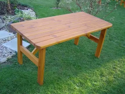 Mohutný zahradní stůl - rovný, síla materiálu 42 mm