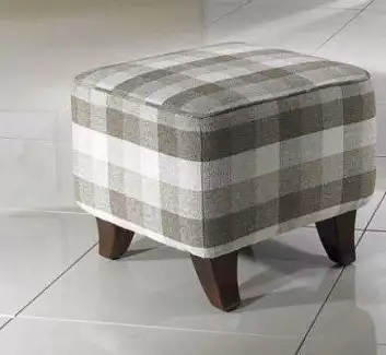 Designový taburet o výšce 43 cm Monika