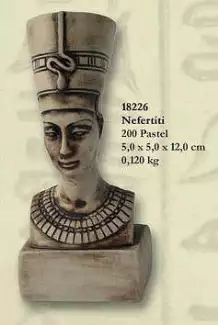 Historická porcelánová figura o výšce 12 cm Nefertiti