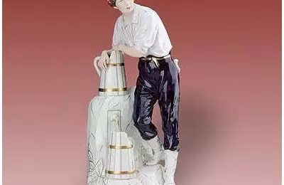 Figurální a ozdobný porcelán vysoký 45 cm Nosič vody 