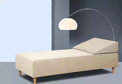 Pevné relaxační lůžko typu lenoška Otoman Lux
