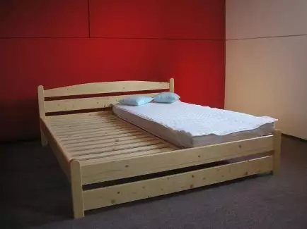 Smrková manželská postel 200 x 180 cm Pavel