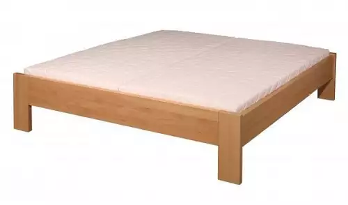 Postel z masivu s jednoduchým designem Pavlína