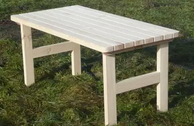 Pevný dřevěný stůl na zahradu 150 cm IBIZA 