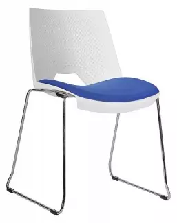Plastová židle s ližinovou konstrukcí a čalouněným sedákem Lastur L II