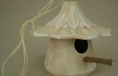 Ozdobná bytová keramika Ptačí budka