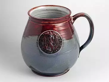 Půllitr s emblémem baňatý z vysoce užitkové keramiky