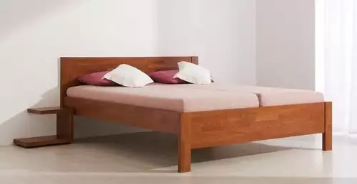 Robustní masivní buková postel Roman s rovnými rohy