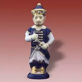 Tradiční porcelánová figura o výšce 11 cm Šachy král