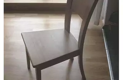 Sandra - masivní buková kuchyňská židle