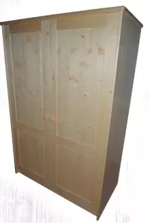 Šatní skříň z masivního dřeva Klára