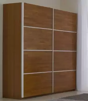 Šatník z masivního buku, dubu nebo břízy NL10 s posuvnými dveřmi