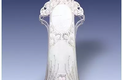 Unikátní porcelánová figura vysoká 41 cm Secesní váza s jelenem