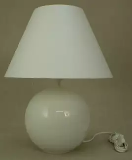 Bílé stínidlo látkové zpevněné drátem o výšce 21 cm