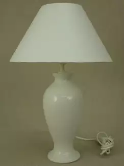 Bílá ozdobná stolní lampa - Dalas střední 