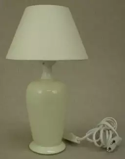 Bílá stolní lampa s vysokým podílem ruční práce Frenzy 