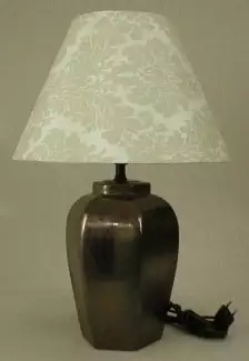 Originální ozdobná stolní lampa šestihran střední 