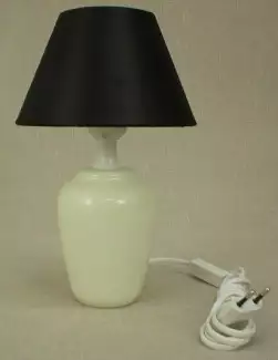 Ozdobná bytová stolní lampa Tila 